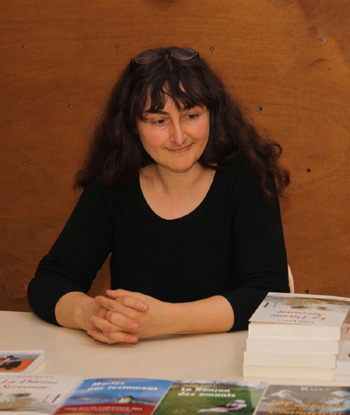 La condition féminine, un sujet cher au cœur de l'écrivaine Judith Rapet 